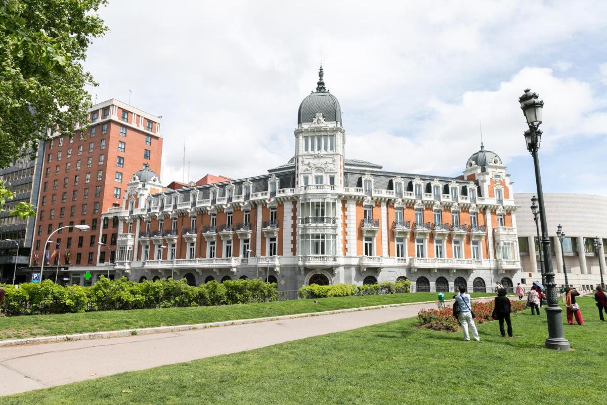 Feelathome Madrid Suites Apartments - Housity