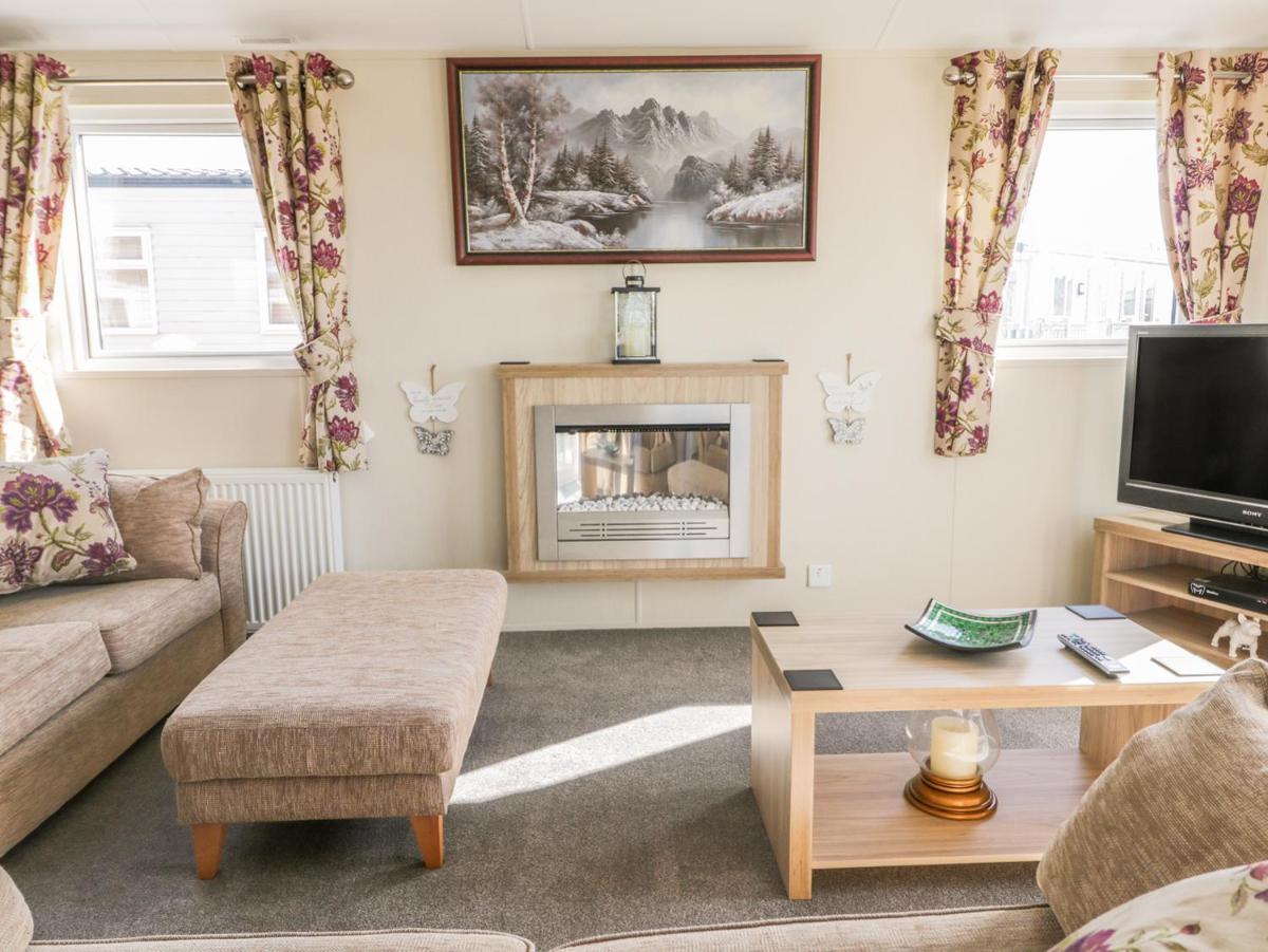 Skipsea Lodge - Housity