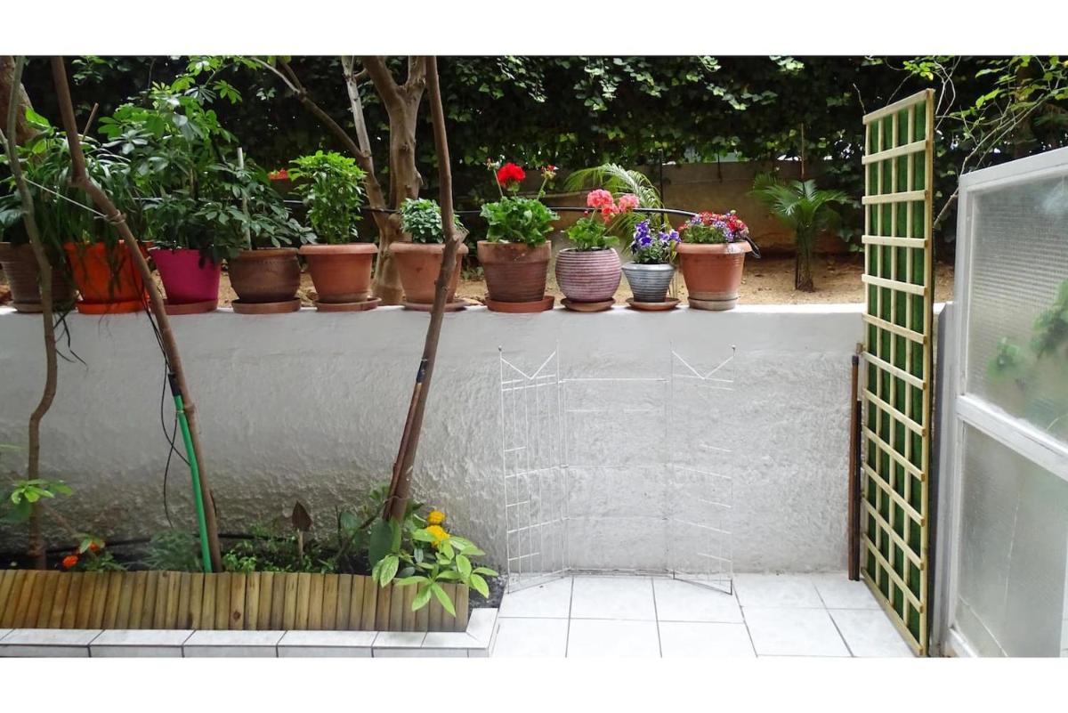 Athens, Cholargos metro appartment (1 to 6 persons) - Housity