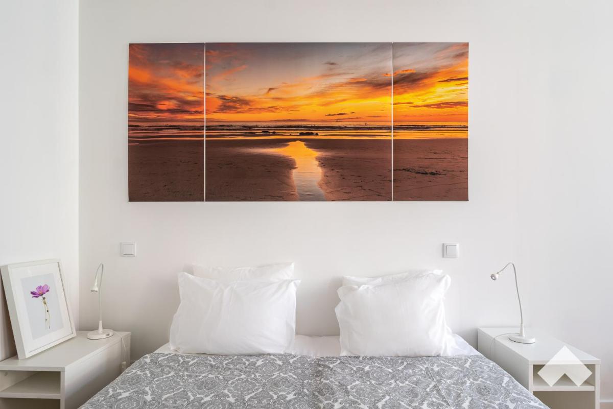 Bright Apartment • Downtown Porto - Housity