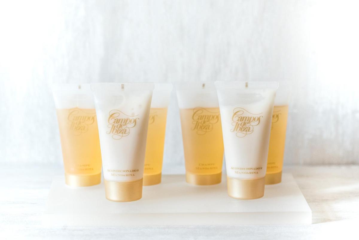 Imagen de la galería de Grand Hotel Palladium Santa Eulalia del Río, en Santa Eulària des Riu