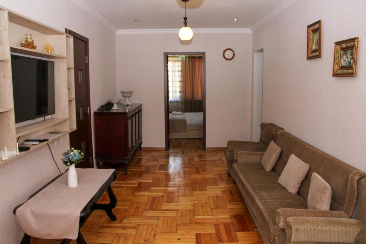 Prometheus Apartment - Housity