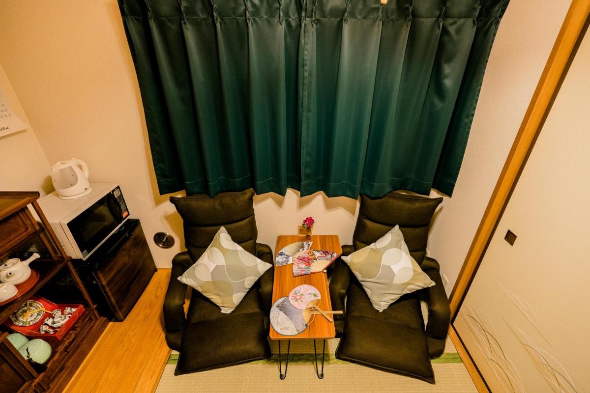 Hakusan House - Housity