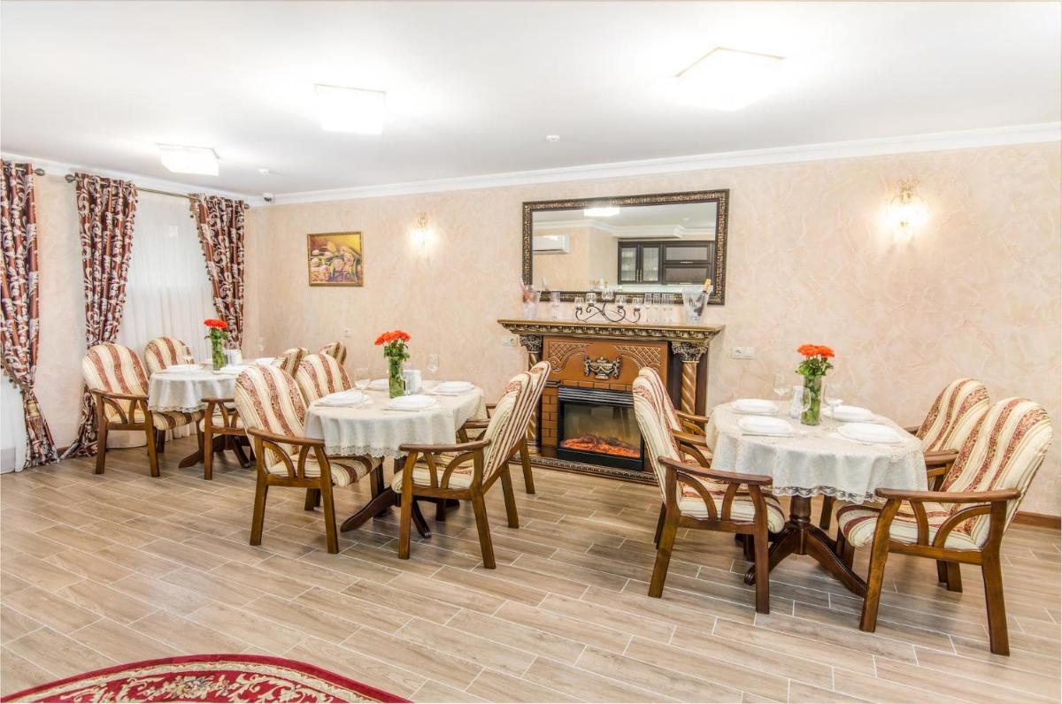 Park Lane Hotel - Housity
