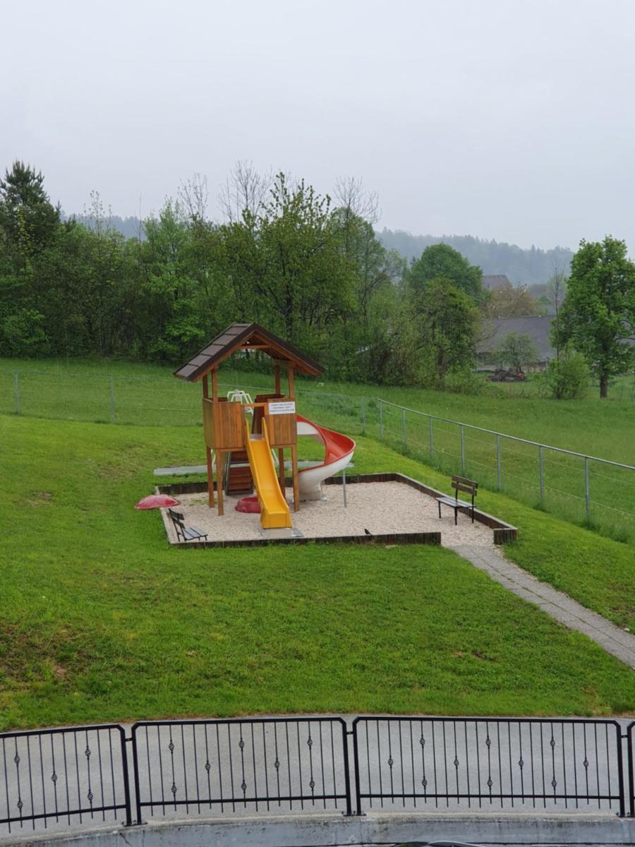 Apartmaji Bršca - Housity