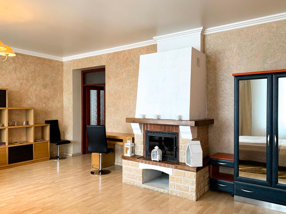 City Inn Riga Apartment, Old Town History Heritage with parking - Housity