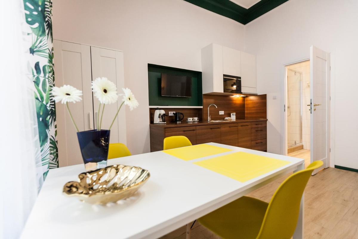 VINTAGE SENACKA APARTAMENTS - Housity