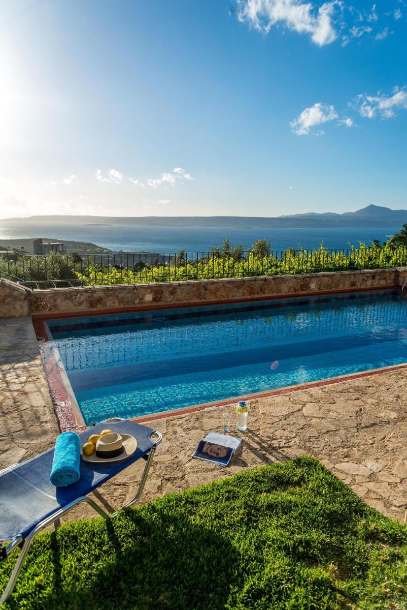 Artemida Traditional Homes BY APOKORONAS-VILLAS - Housity