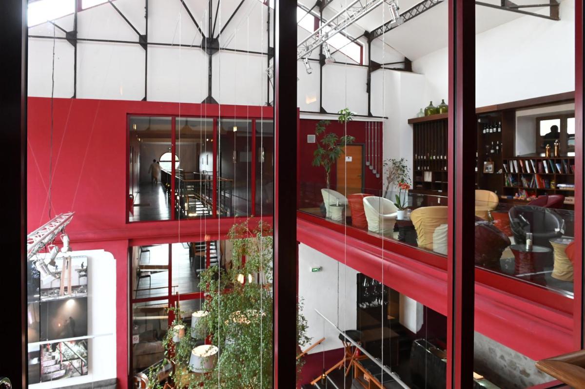 Photo de la galerie de l'établissement Domaine Riberach - Hotel 4 - Restaurant gastronomique - Spa - Piscine - Vignoble, à Bélesta