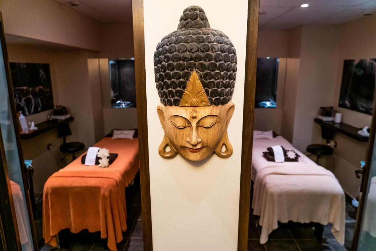 Spa o instalaciones de bienestar en Hotel Spa Cádiz Plaza