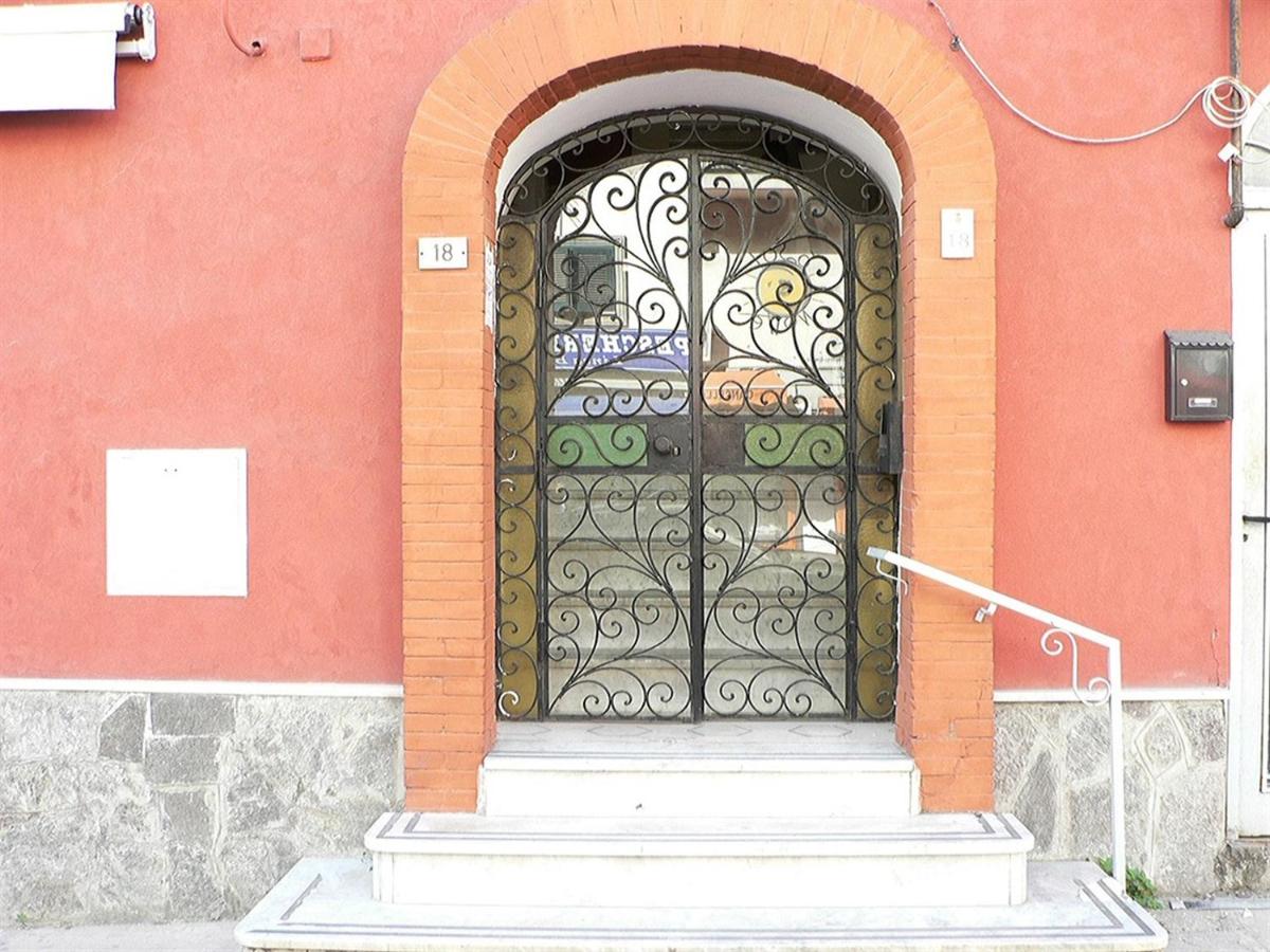 Valerio's Flat - Housity