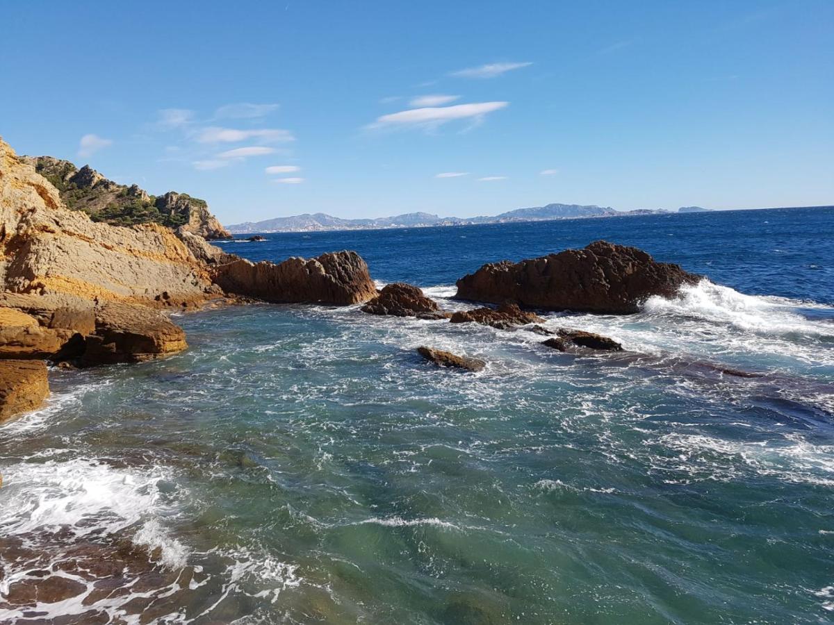 Studio Ensuès la Redonne à 1200 mètres de la mer - Housity