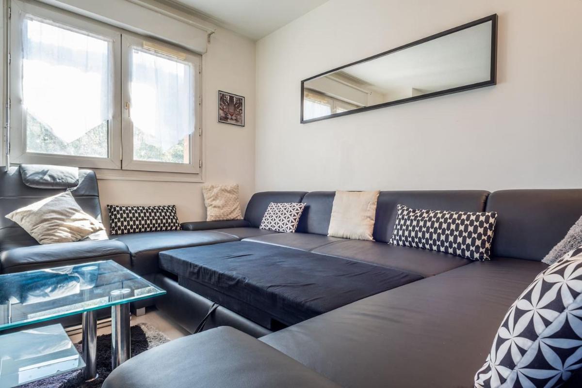 DESIGN APARTMENT Near GENEVA - Housity