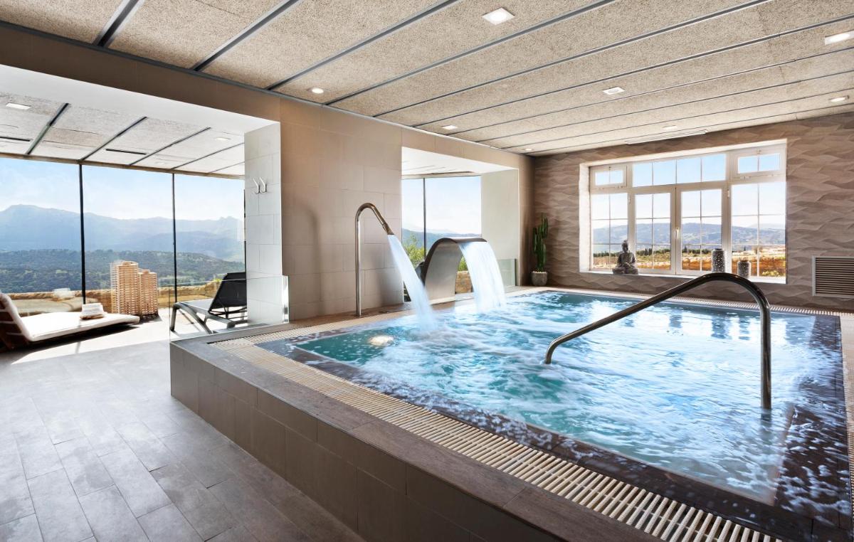 Catalonia Reina Victoria - Housity