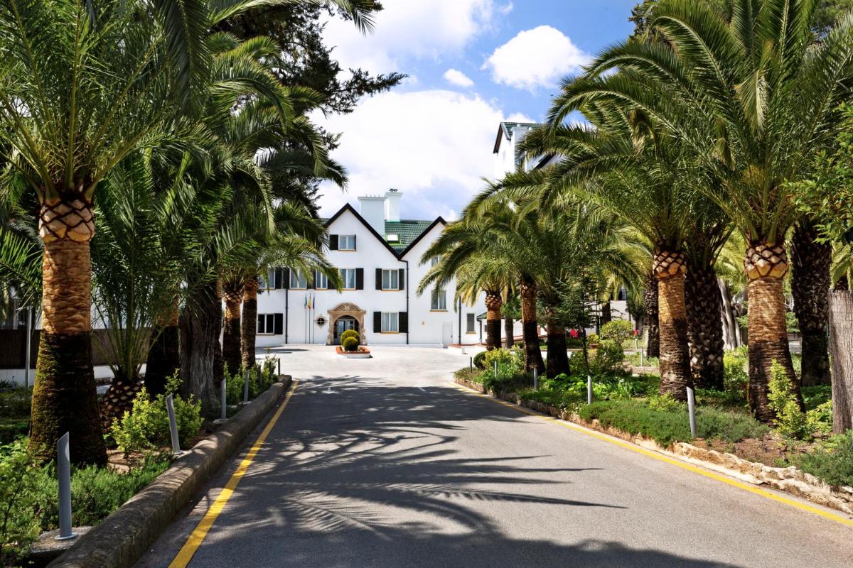 Catalonia Reina Victoria - Housity