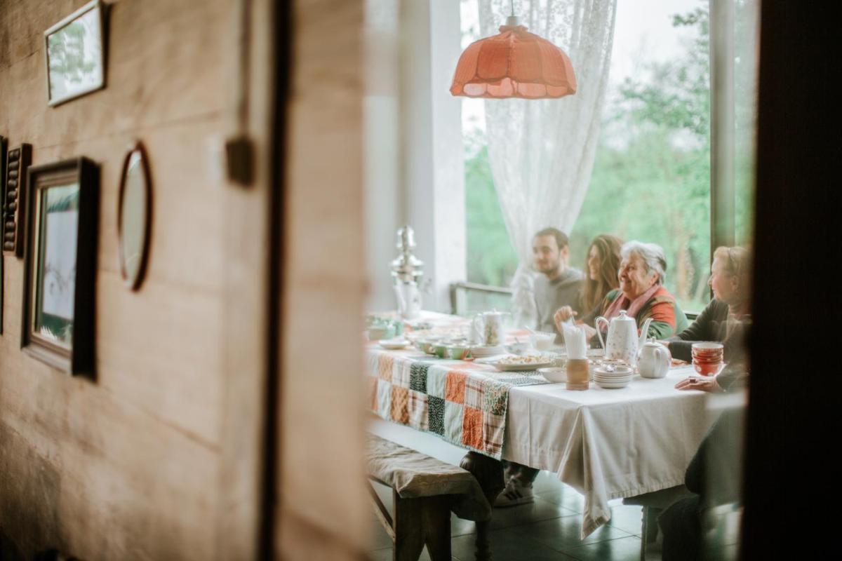 Komli - Rustic Historic Farmhouse with Mountain Views, surrounded by tea plantation, vines, bamboos and a rivulet - Housity