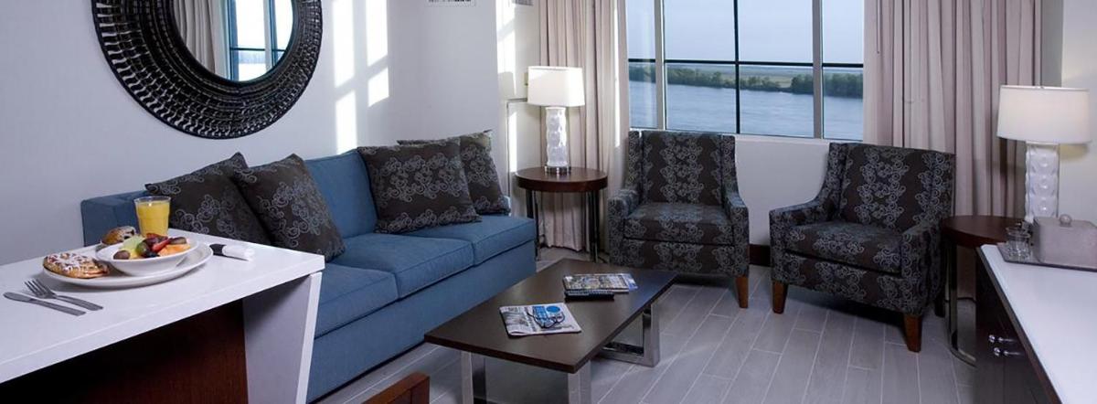 Bally's Evansville Casino & Hotel - Housity