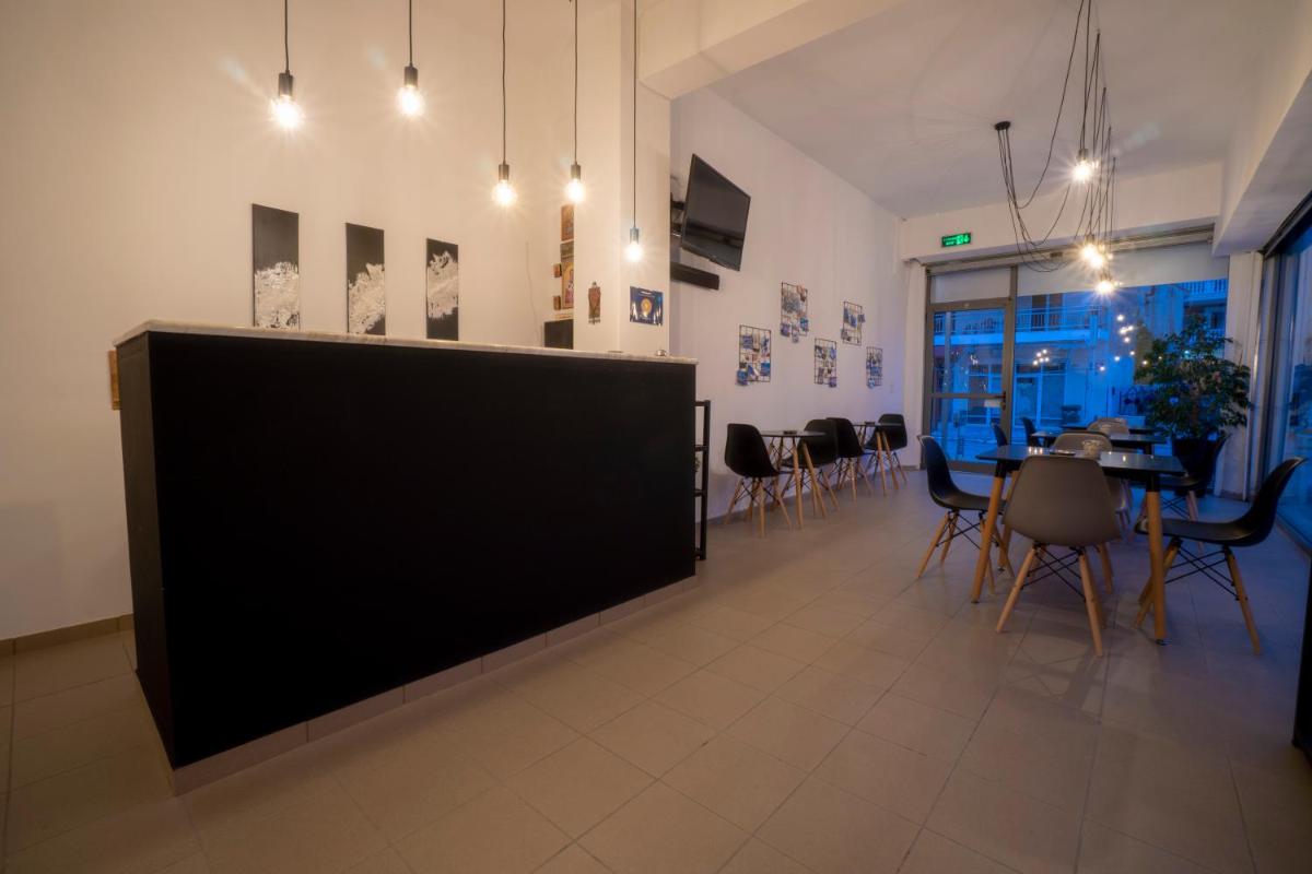 Saffroni Inn - Housity