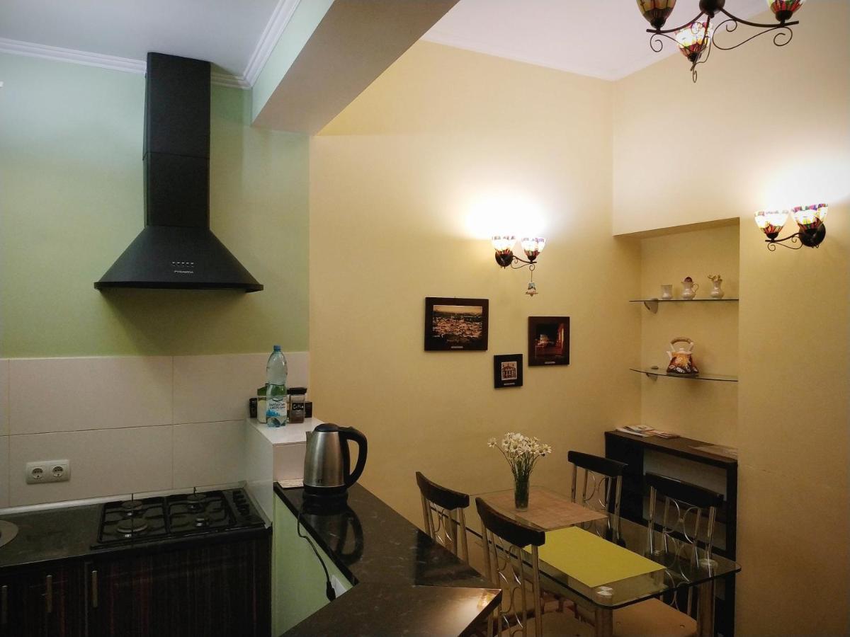 Lviv City Apartment - Housity