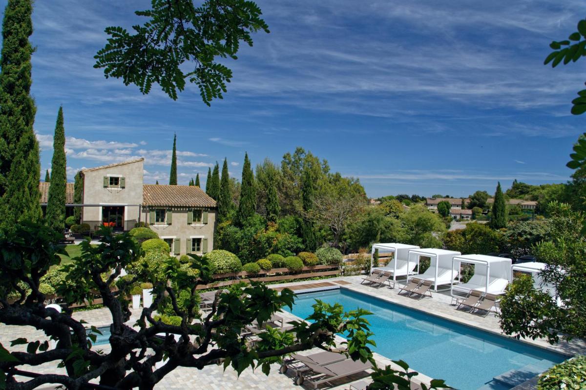 Piscine de l'établissement Hôtel du Château & Spa - Teritoria ou située à proximité