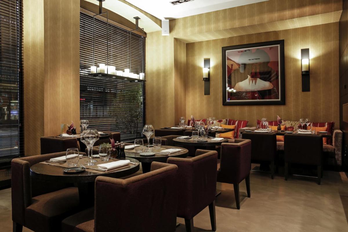 Eastwest Hôtel by Malone - Housity