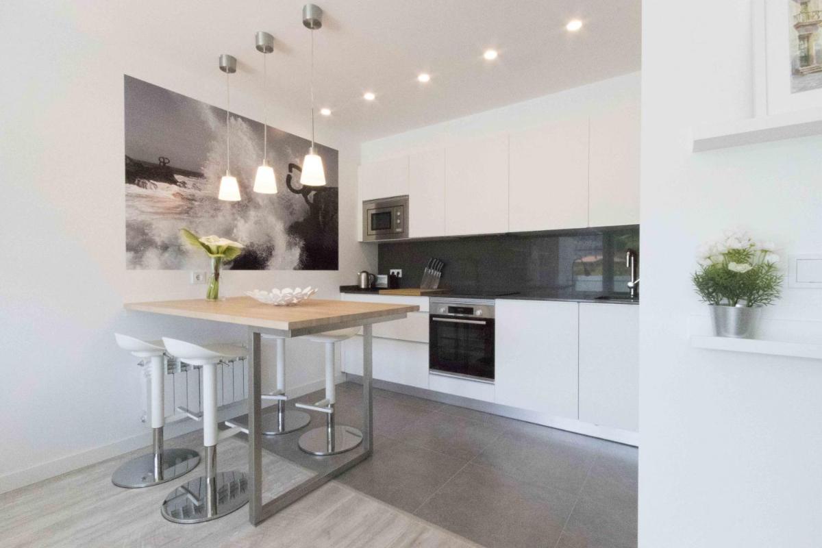 The Rentals Collection - Issar - Housity