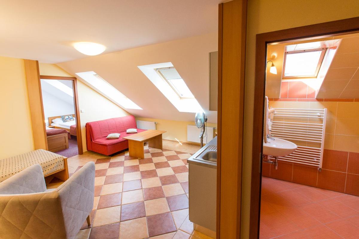Hotel Admiral - Housity