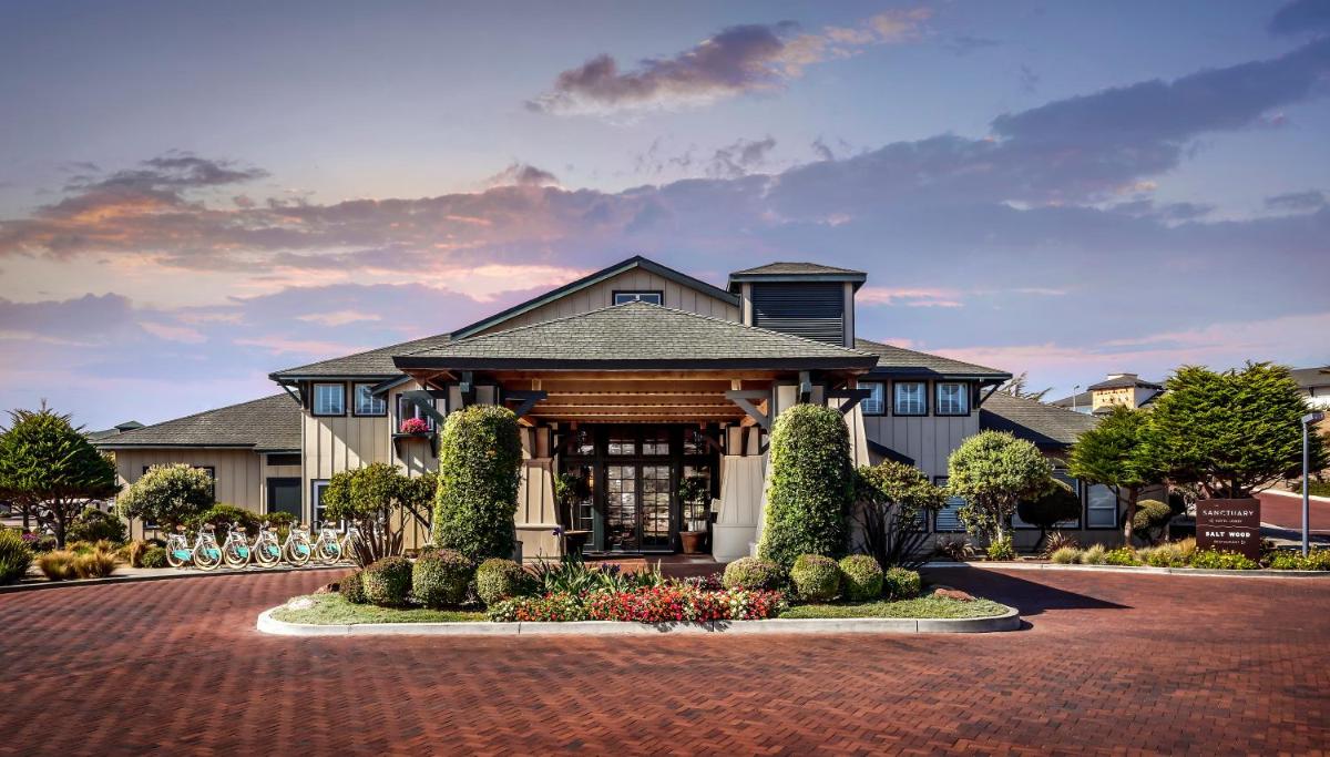 Sanctuary Beach Resort - Housity