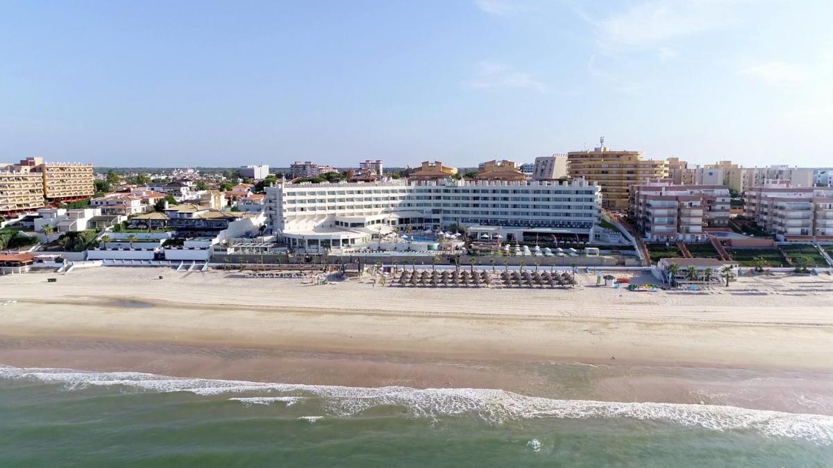 Playa de o cerca de este hotel