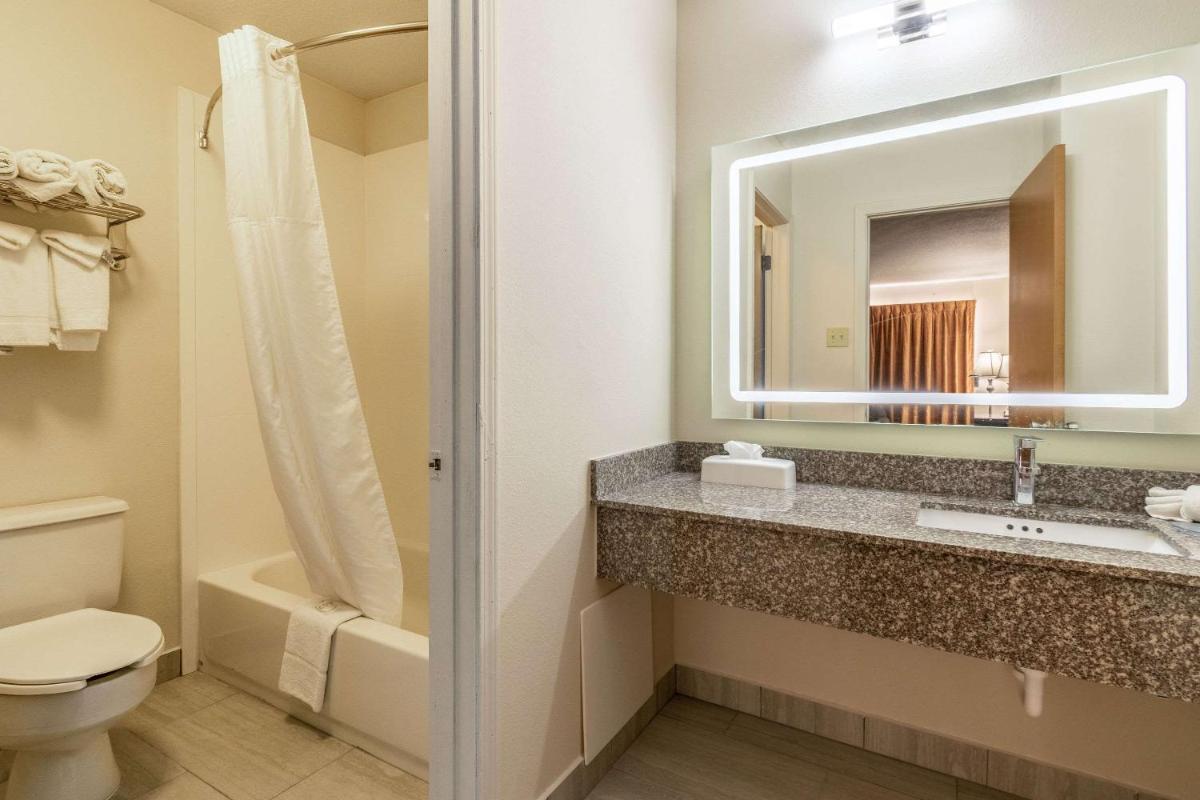 Quality Inn Bloomsburg - Housity