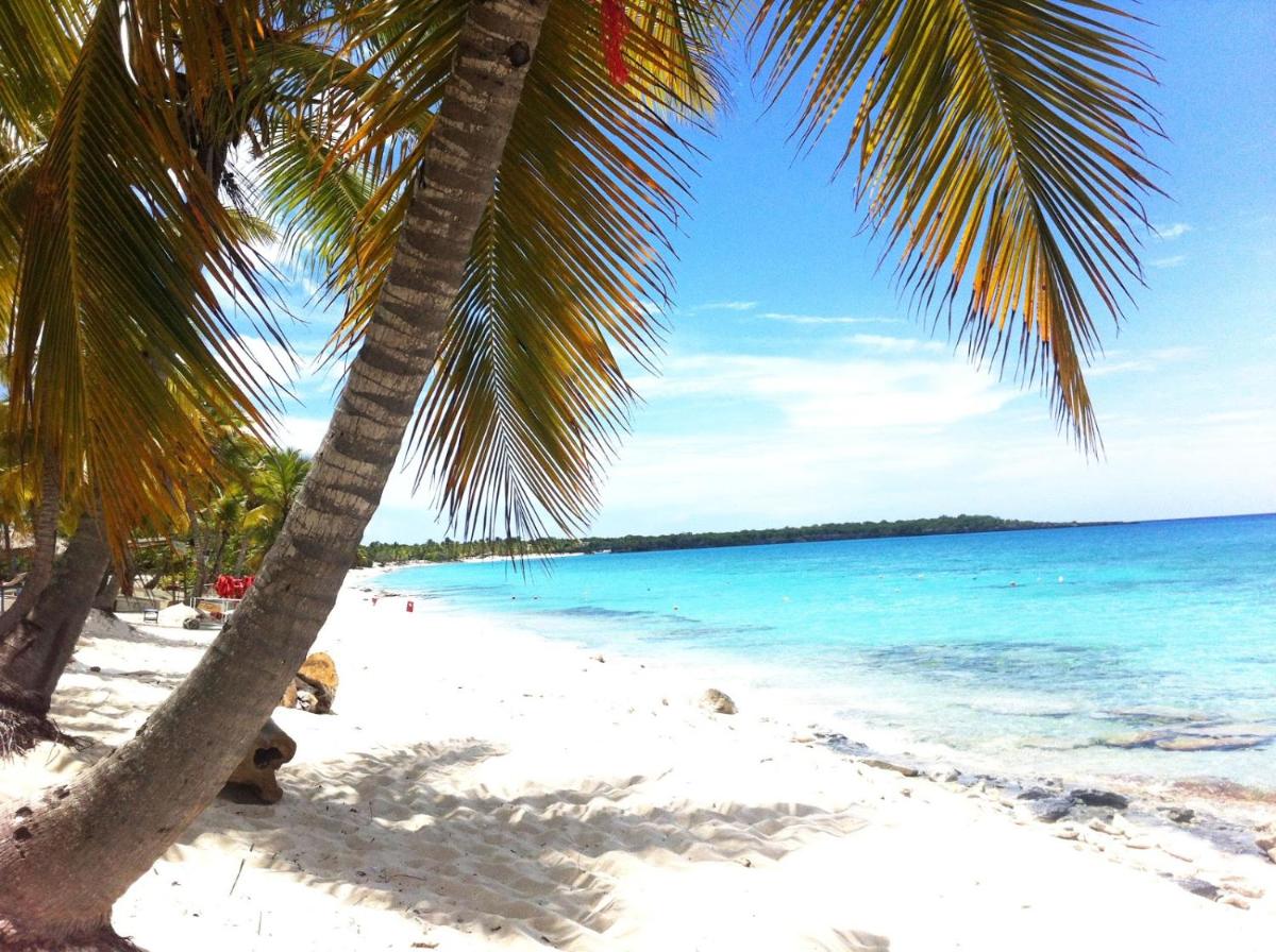 Hoteles Josefina Las Terrenas - Housity