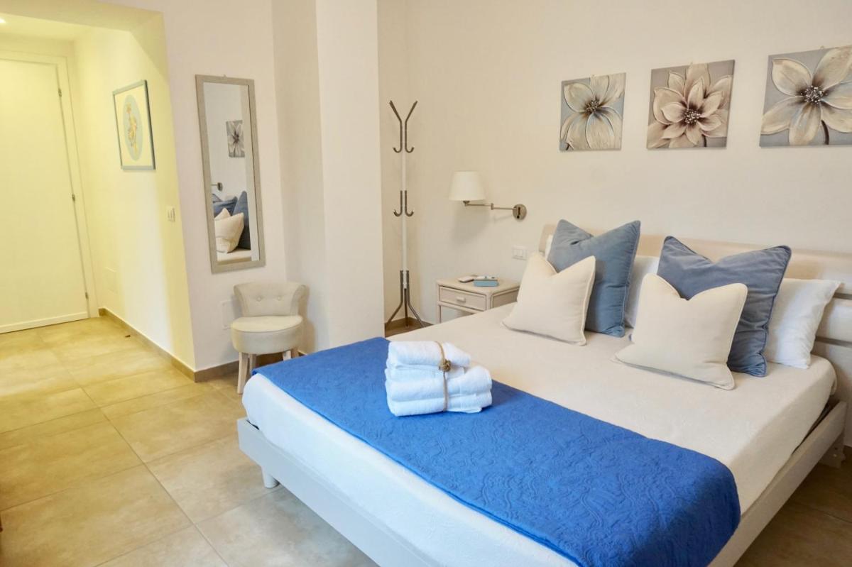 Sperlonga By The Sea - Housity