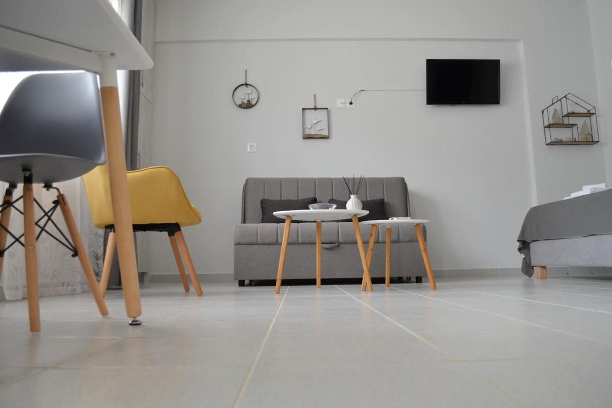 MV House Agia Marina - Housity
