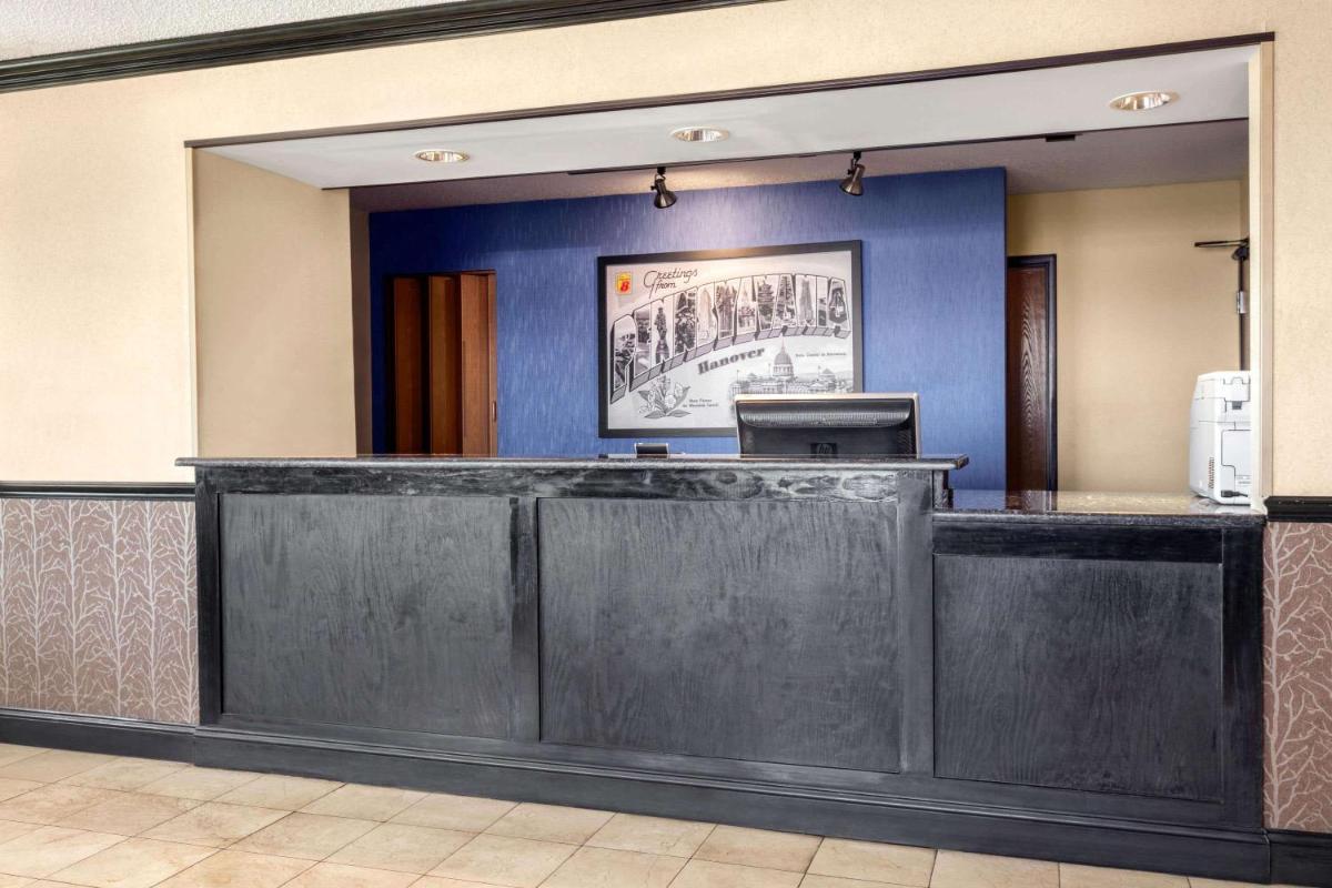 Super 8 by Wyndham Hanover - Housity