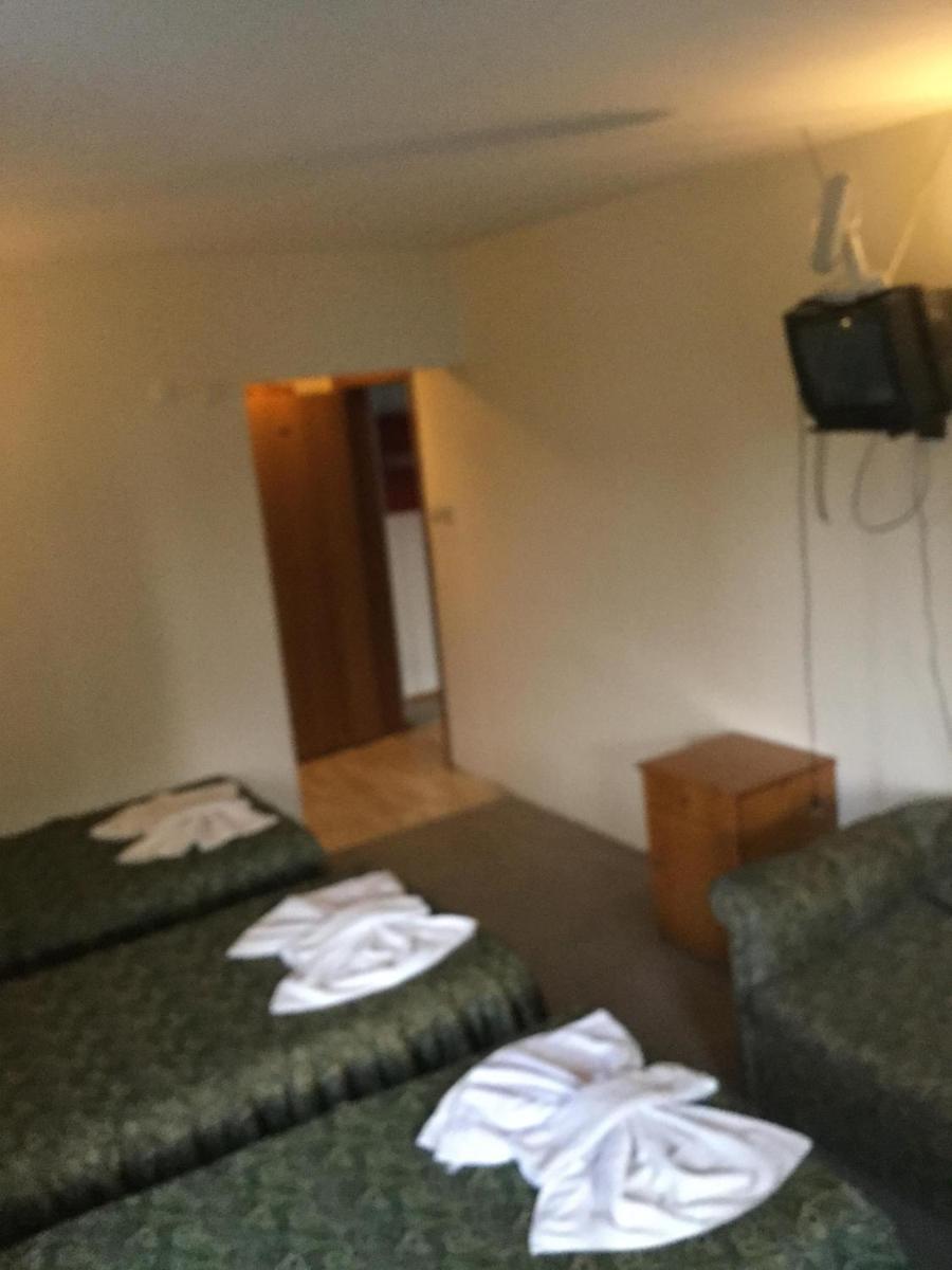 Dias Hotel - Housity