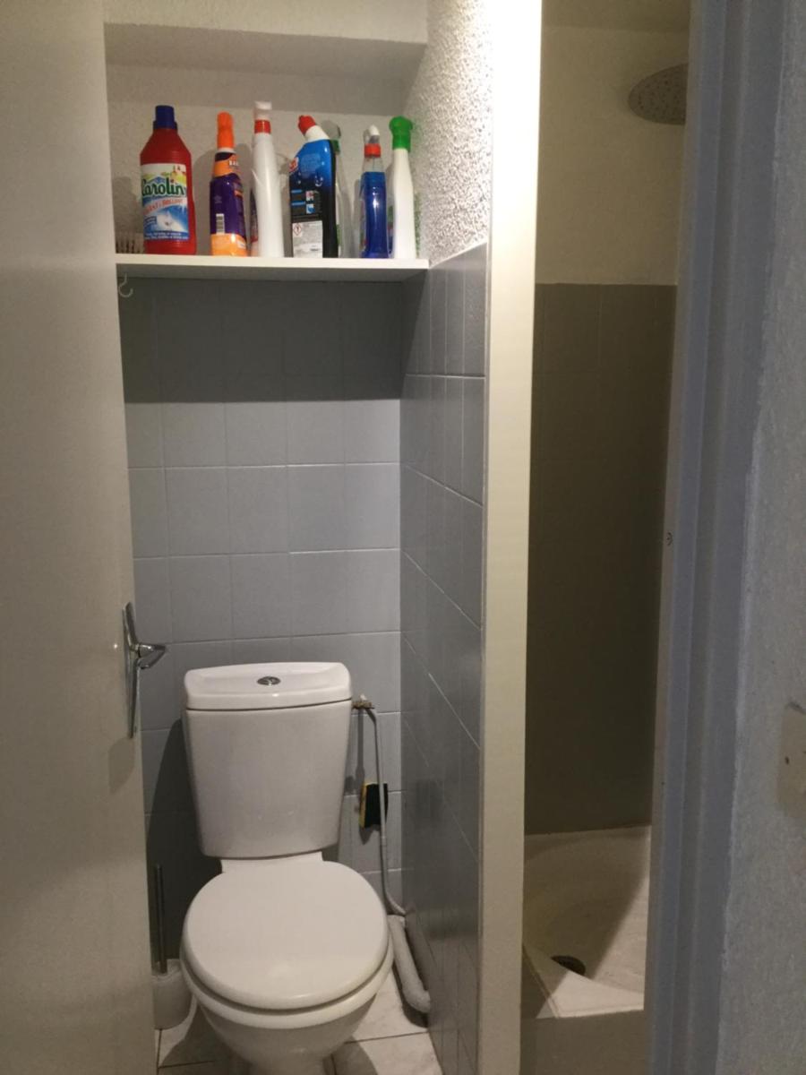 Studio cabine Toi et Moi à 30 m de la plage de Valras centre - Housity