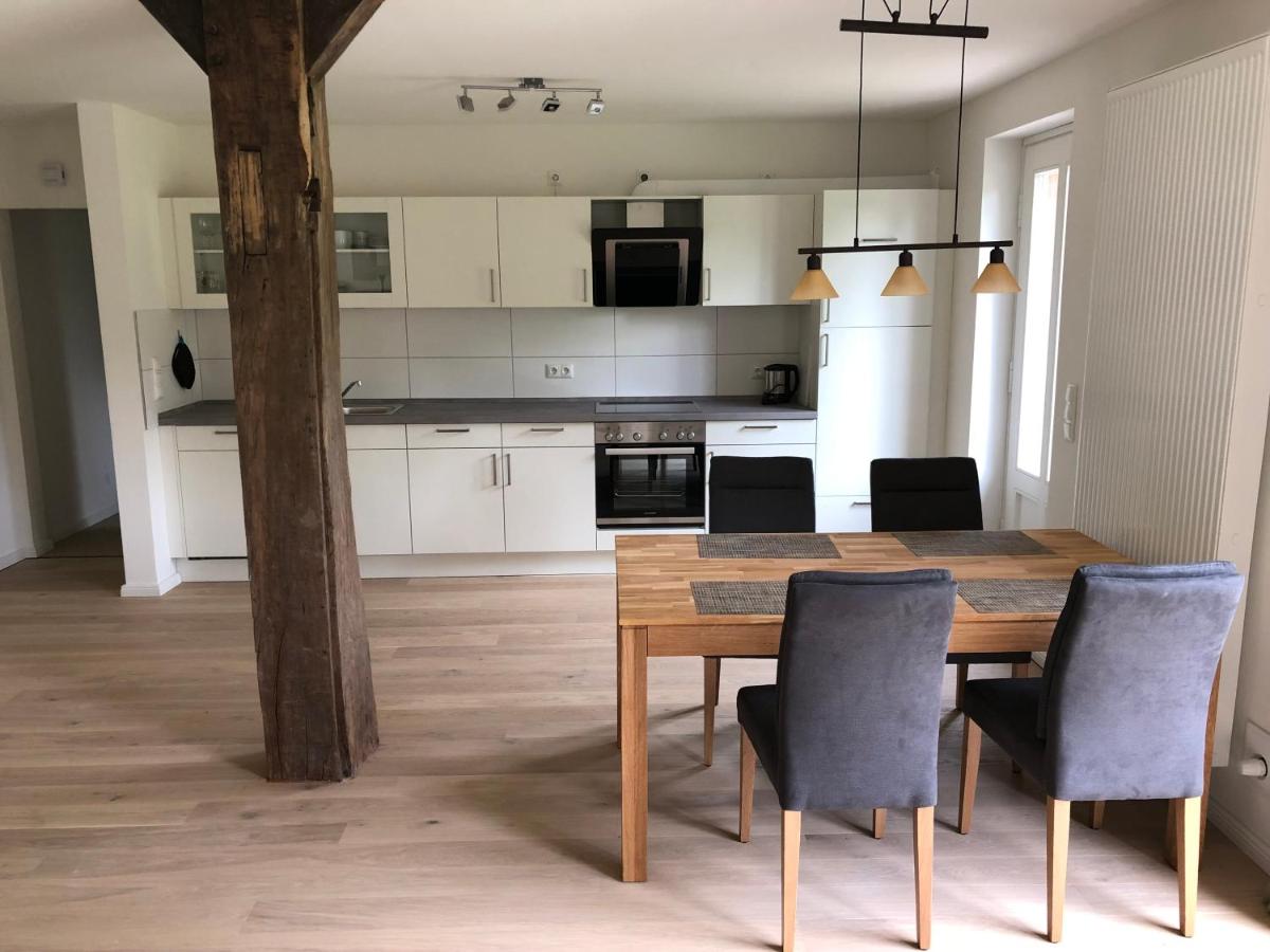 Modernes Apartment in ruhiger Lage, 70qm, 4 Personen - Housity