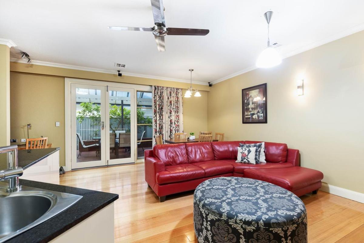 Suitetrails - Domain Two Apartment