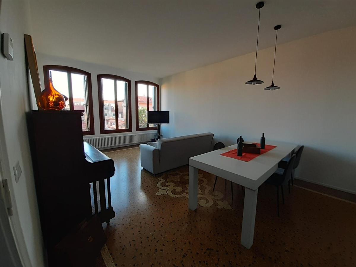 Sunrise Apartment in Giudecca - Housity