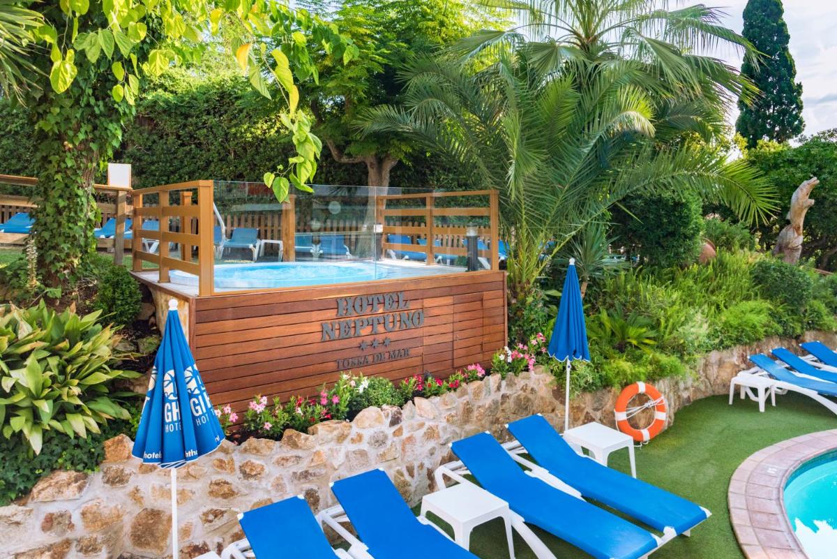Piscina en o cerca de Hotel GHT Neptuno-Tossa & Venus SPA