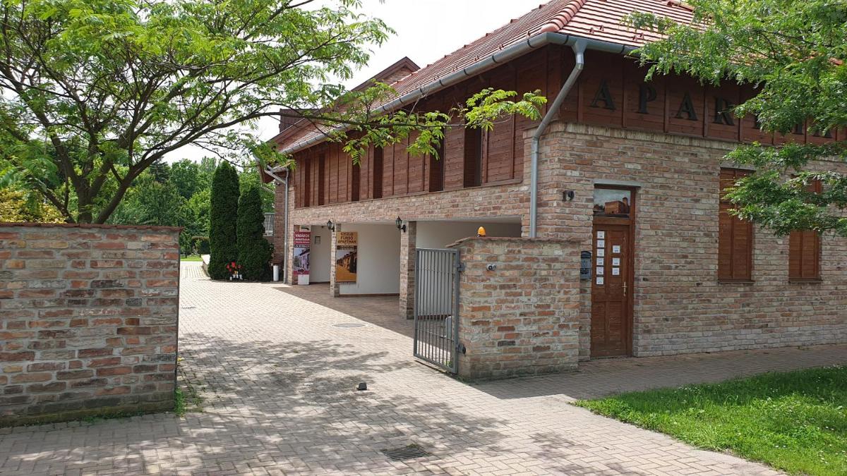 Gyulai-fürdő-apartman II. - Housity