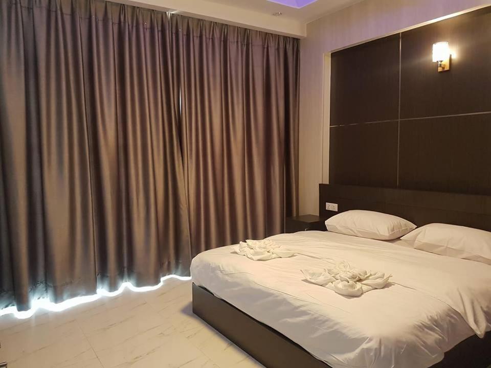 Sunset Mekong Apartment - Housity