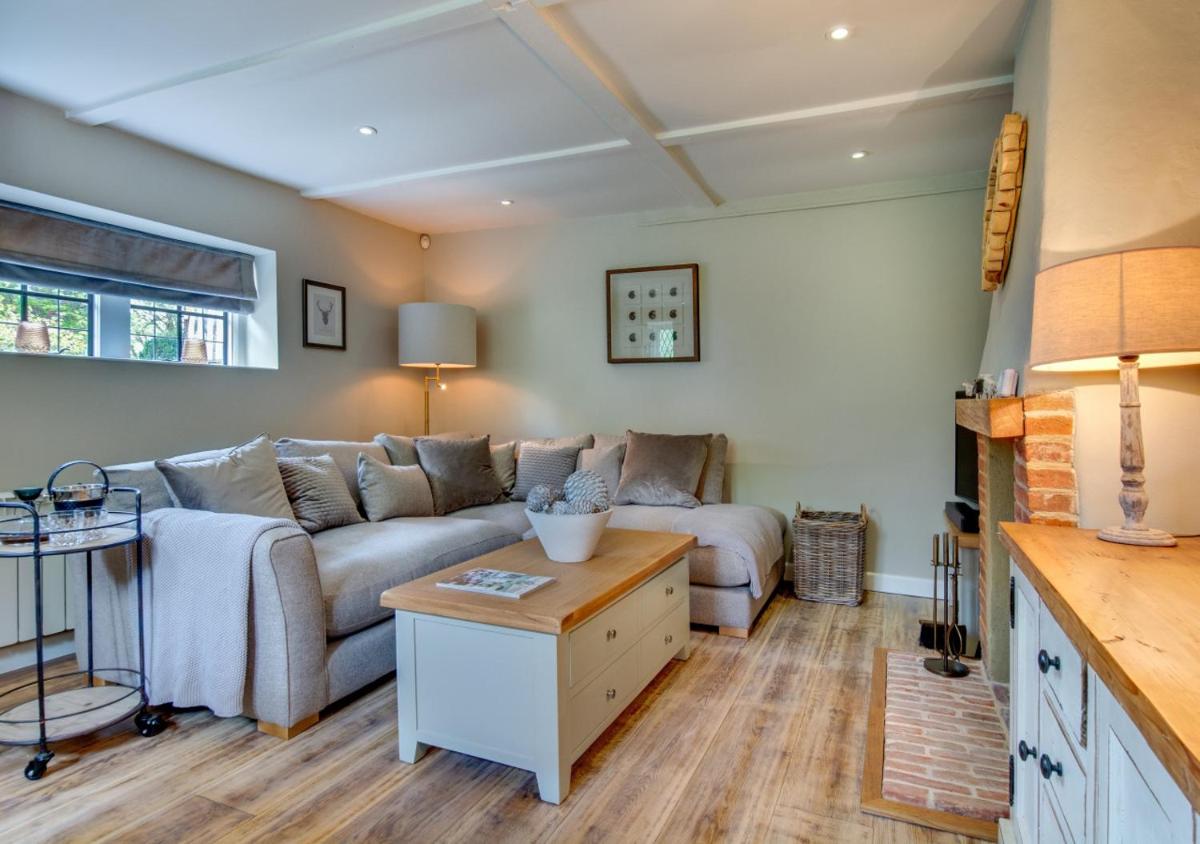 Weavers Cottage - Housity