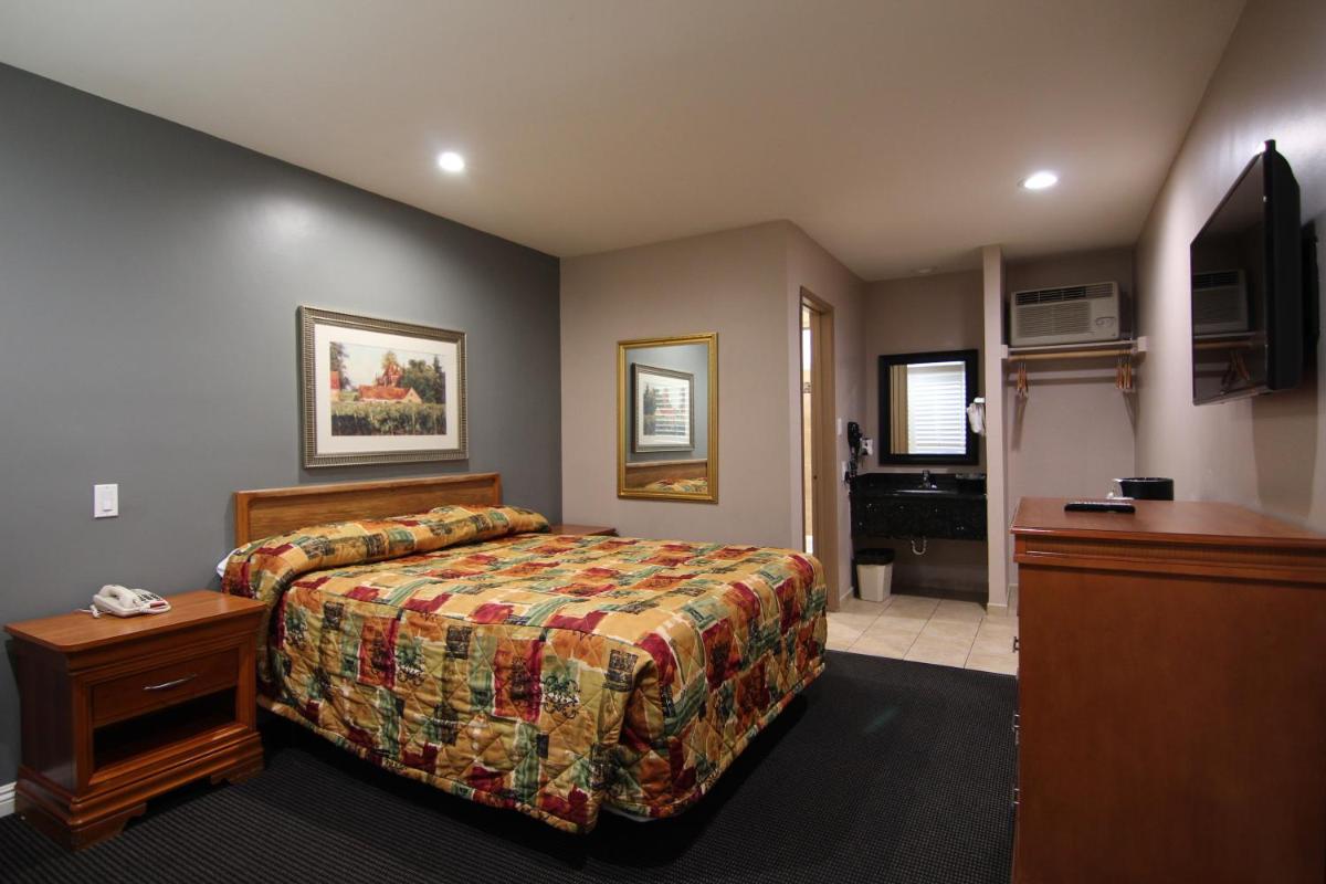 Dunes Inn - Sunset - Housity