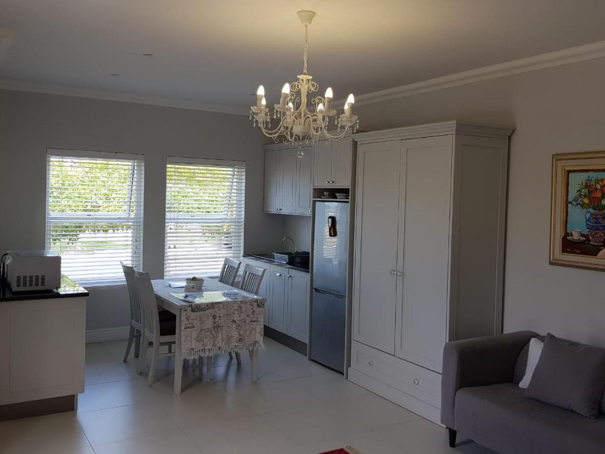 Coral Tree - Housity