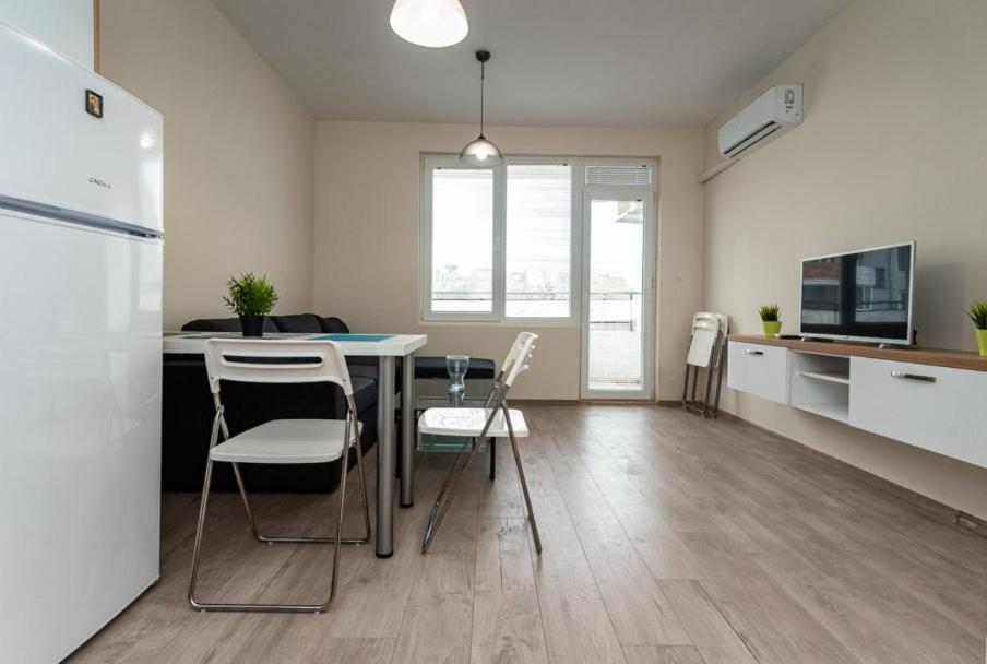Apartment Galia in Burgas city center - Housity