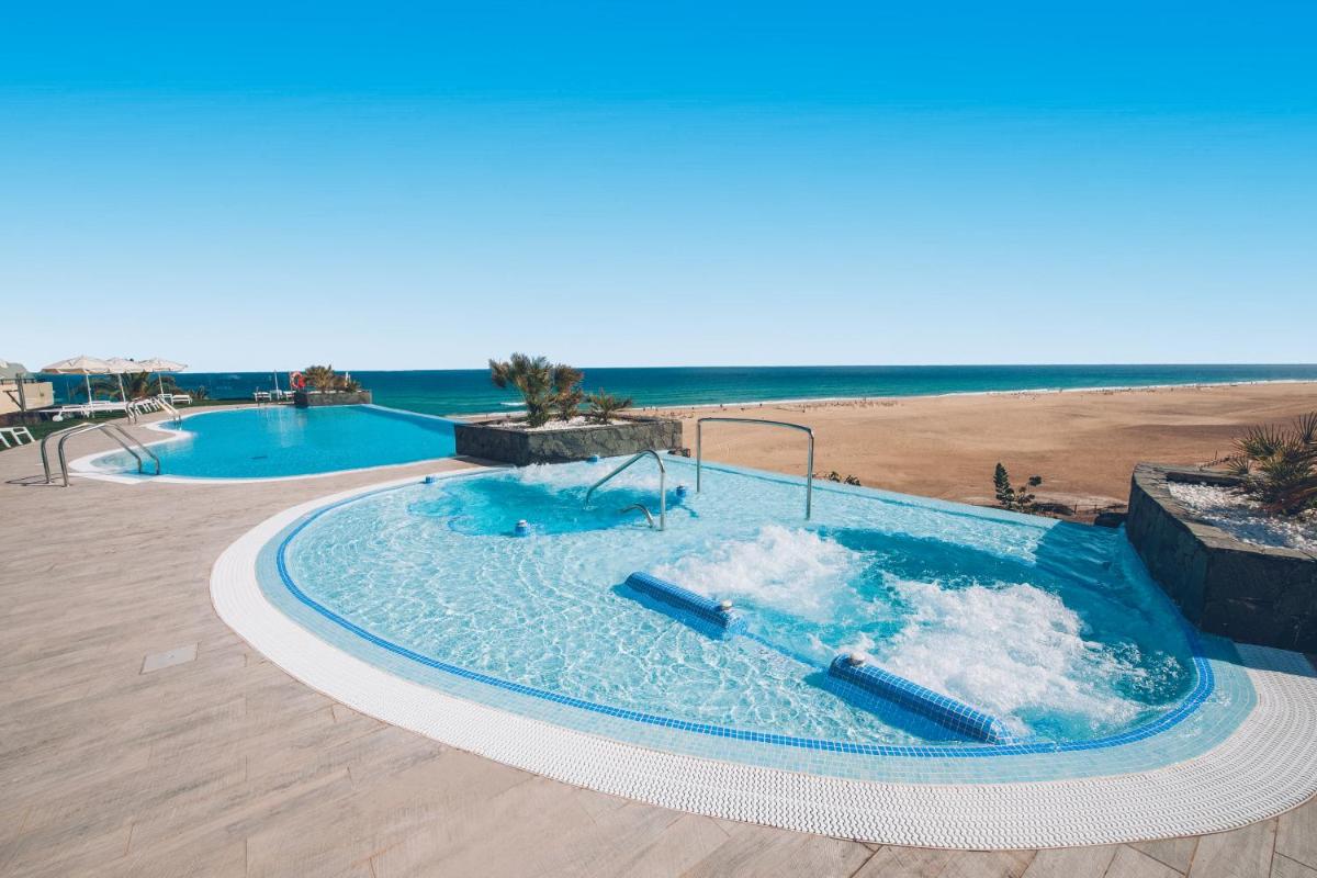 Piscina en o cerca de Iberostar Waves Playa Gaviotas All Inclusive