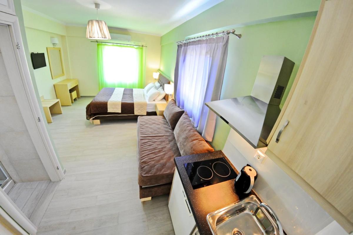 Vliho Bay Suites & Apartments - Housity