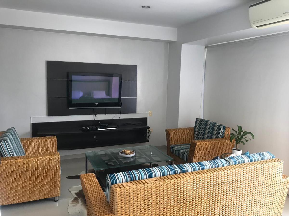 Apartamento Amoblado En Bucaramanga - Housity
