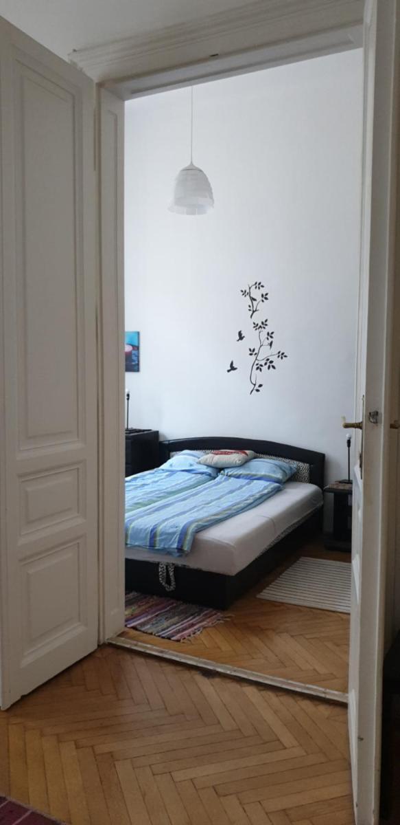 Jolanda Apartment - Housity